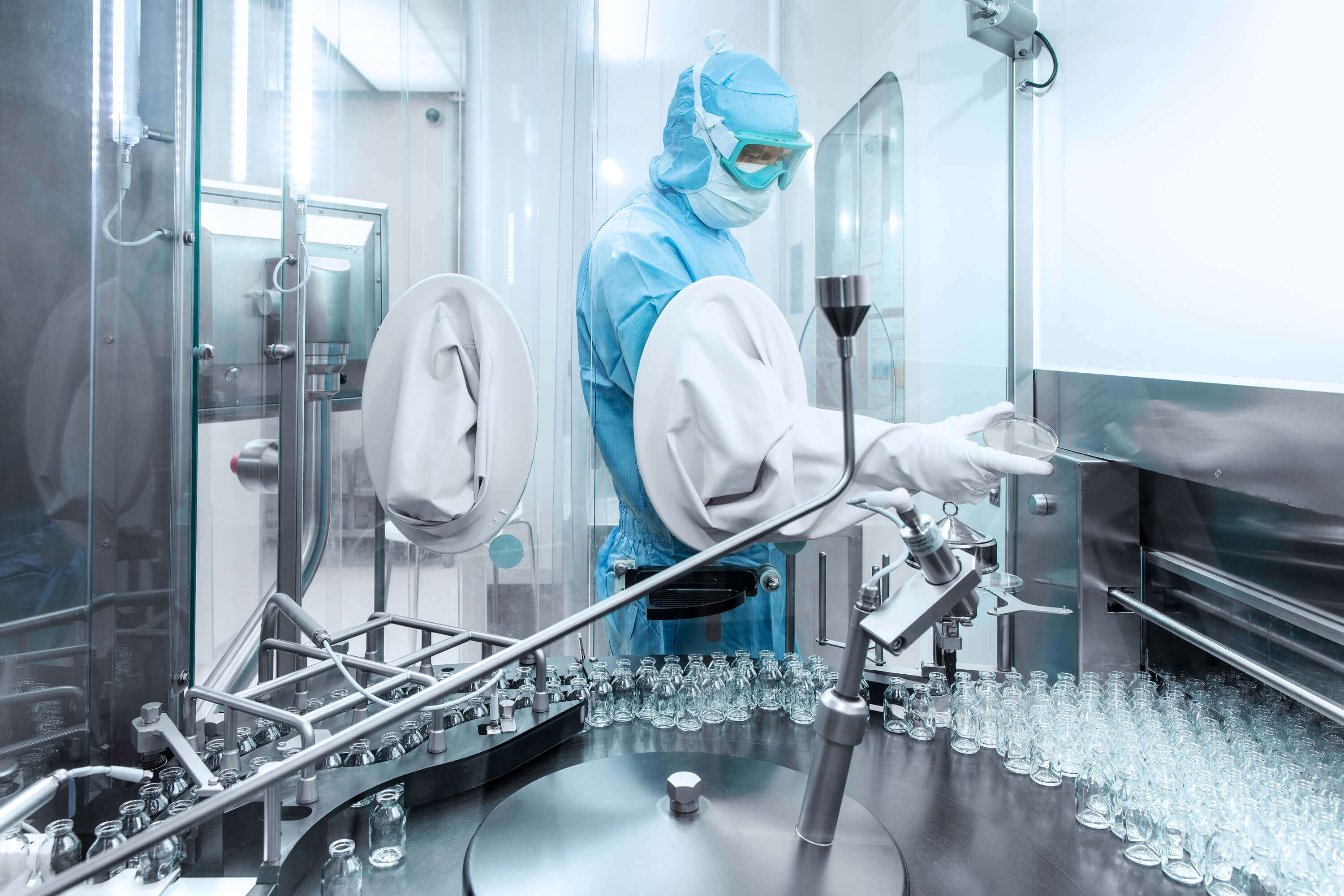 Worker at the machine